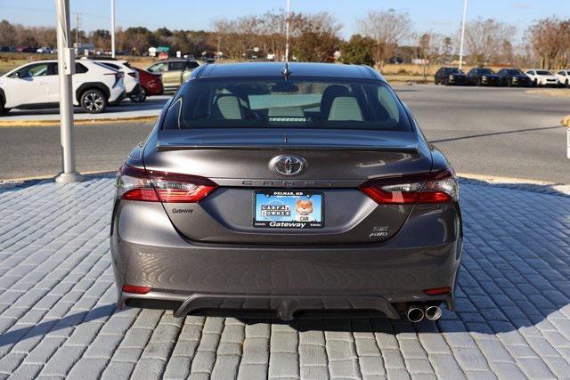 2022 toyota camry se