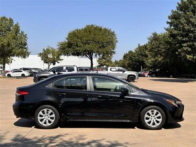 2022 toyota corolla le