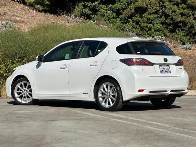 2012 lexus ct 200h base