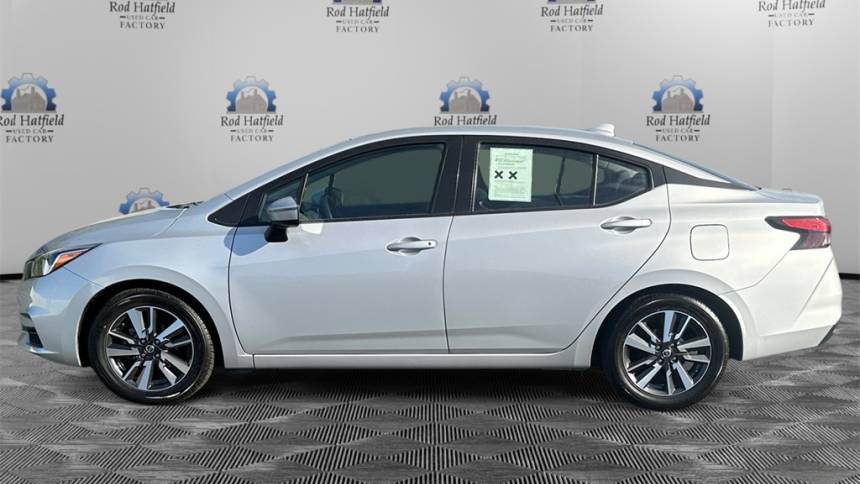 2021 nissan versa sv