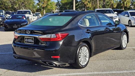 2017 Lexus ES