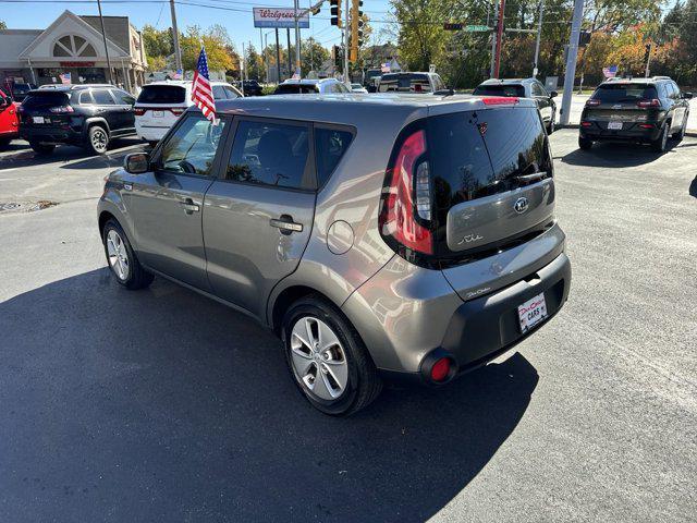 2016 kia soul base