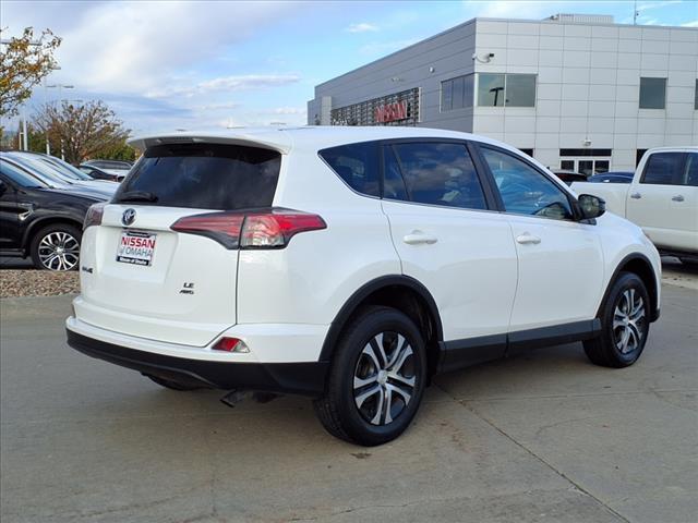 2018 toyota rav4 le