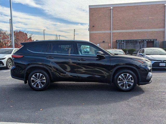 2021 toyota highlander xle