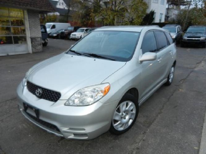 2004 toyota matrix xr 117k mi, great gas mileage in akron, oh