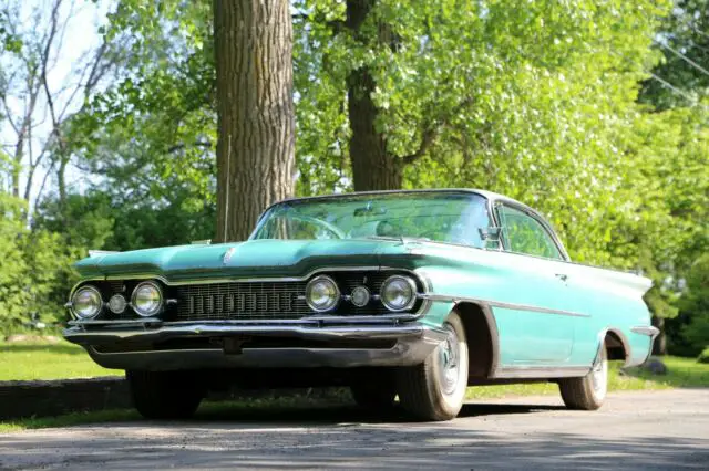 1959 oldsmobile ninety eight holiday scenicoupe (2 door hardtop) survivor