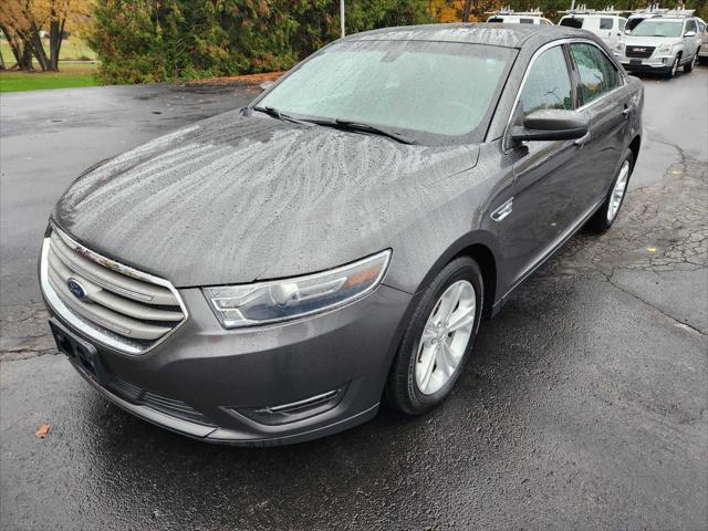 2019 ford taurus sel