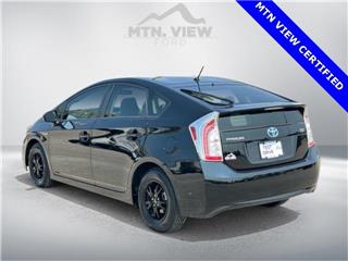 2015 Toyota Prius door 2