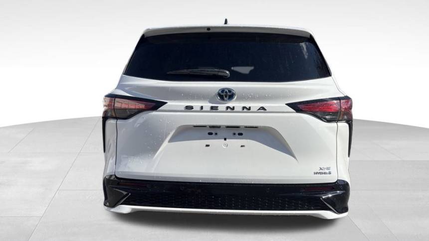 2021 toyota sienna xse 7-passenger