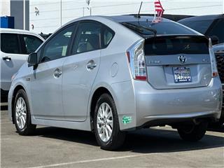 2014 Toyota Prius plug-in base
