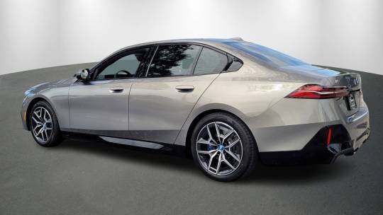 2024 BMW i5