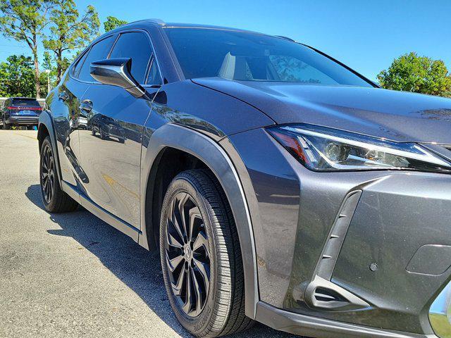 2022 lexus ux 200 base