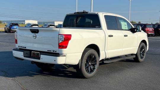 2024 Nissan Titan sv