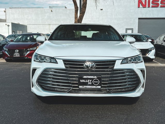 2022 toyota avalon xle