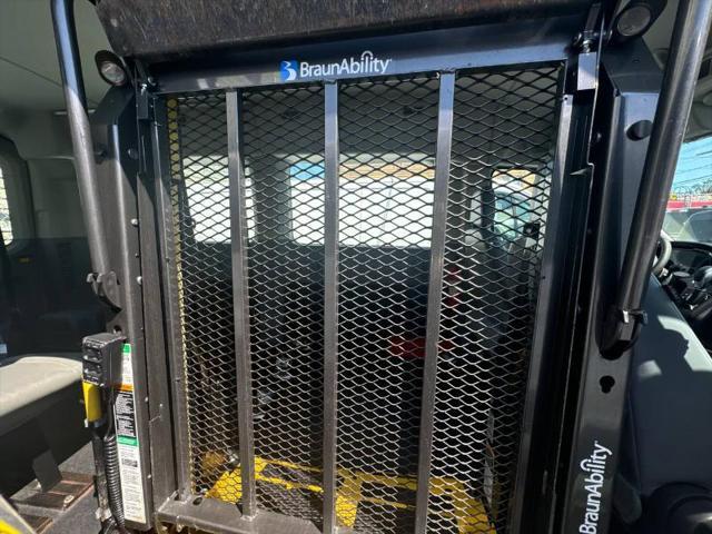 2015 ford transit-350 xl