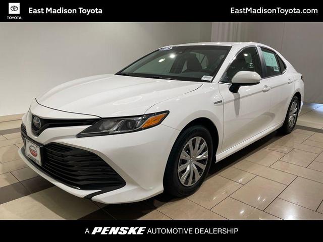 2018 toyota camry hybrid le