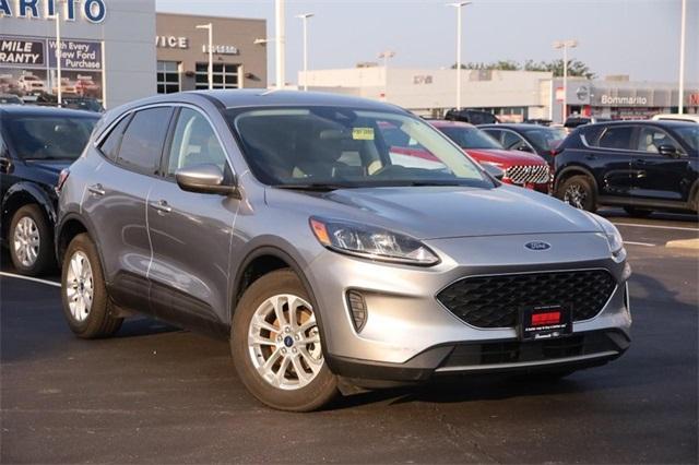 2021 ford escape se