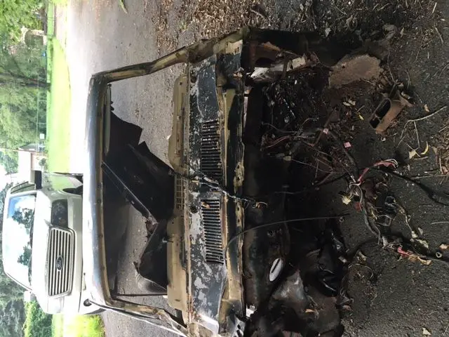 1967 , 1968 mustang fastback roof with sub structure cheap, convert your coupe