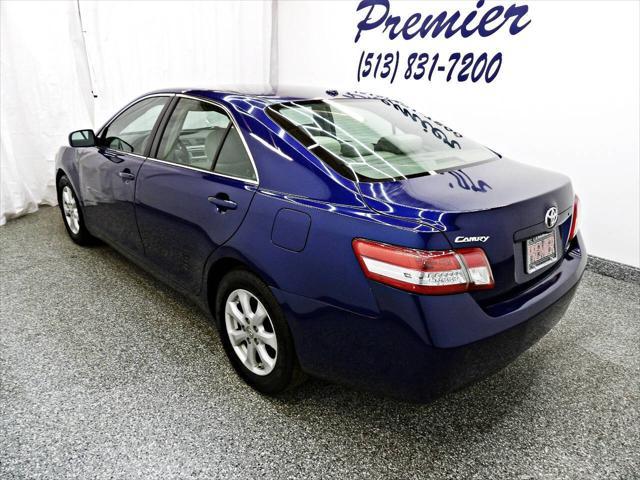 2011 toyota camry le