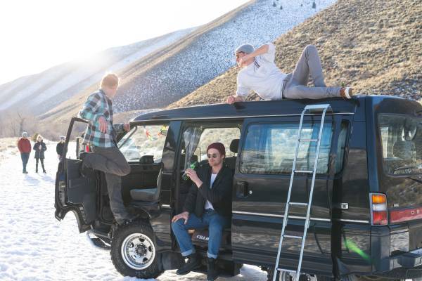91 mitsubishi delica starwagon-new tires| 4x4 |turbo diesel |tuned up| jdm | rhd