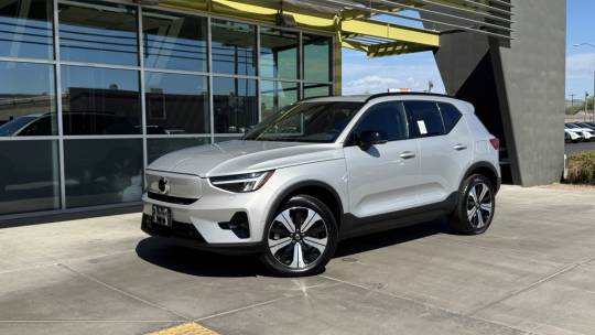 2023 Volvo XC40