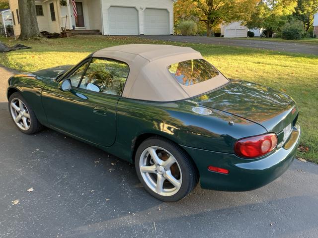 2001 mazda mx-5 miata base