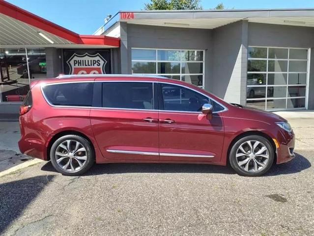 2017 chrysler pacifica limited