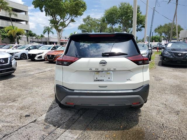 2021 nissan rogue sl