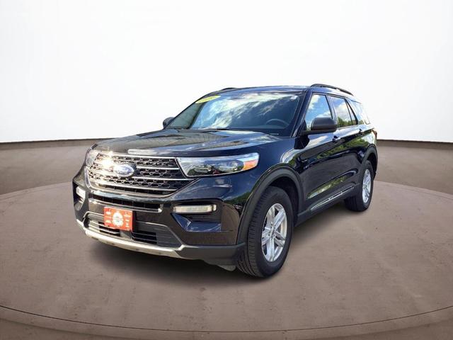 2022 ford explorer xlt