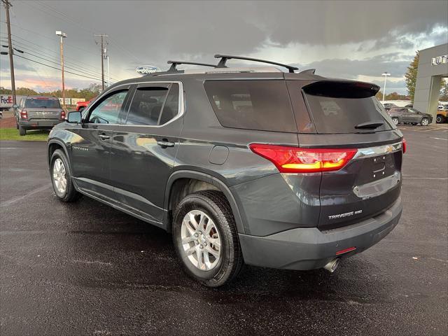 2018 chevrolet traverse lt cloth