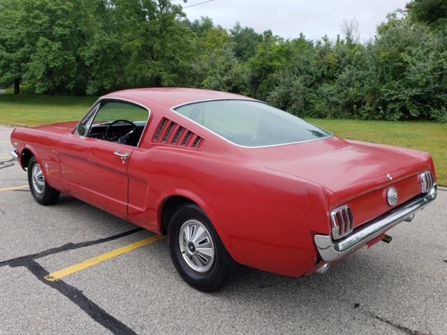 1966 ford mustang 2+2 fastback automatic. bright red with nice black interior