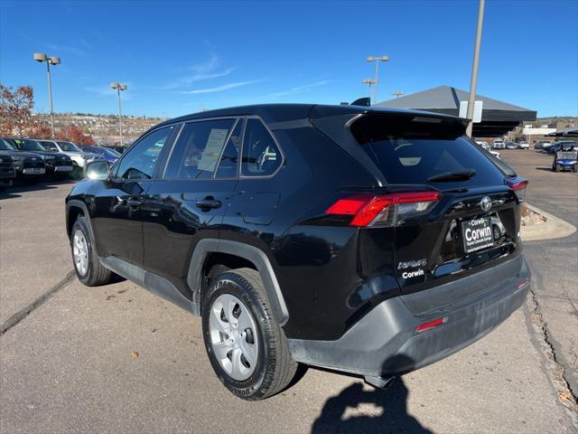 2024 toyota rav4 le