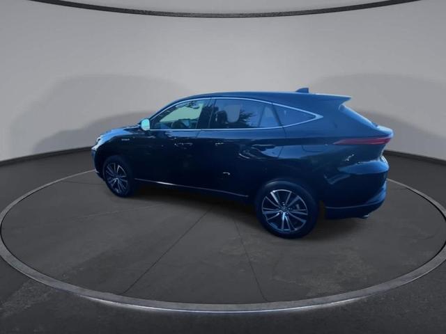 2021 toyota venza le