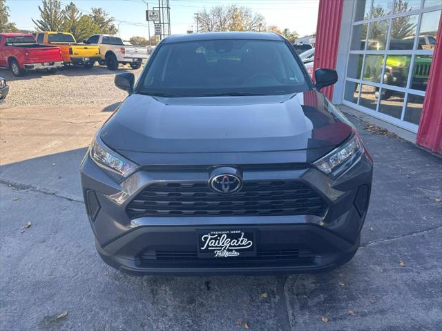 2022 toyota rav4 le
