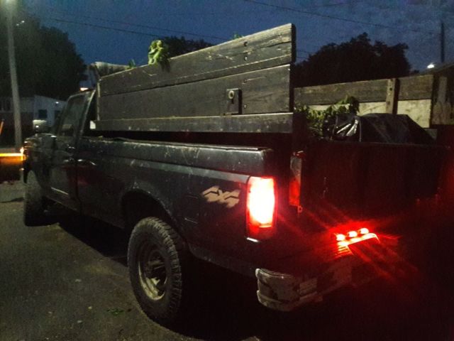 selling a ford f250 with snow plow and dump insert