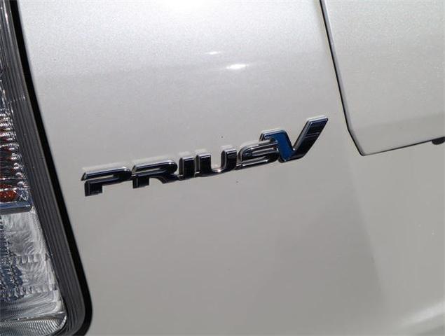 2015 toyota prius v three