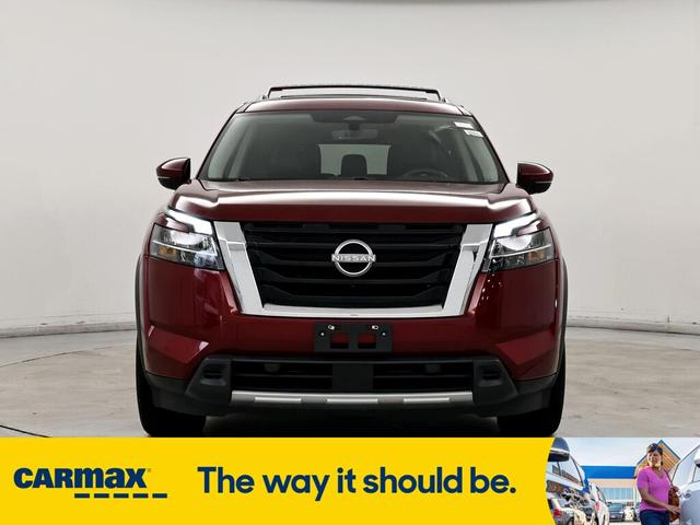 2023 nissan pathfinder sl