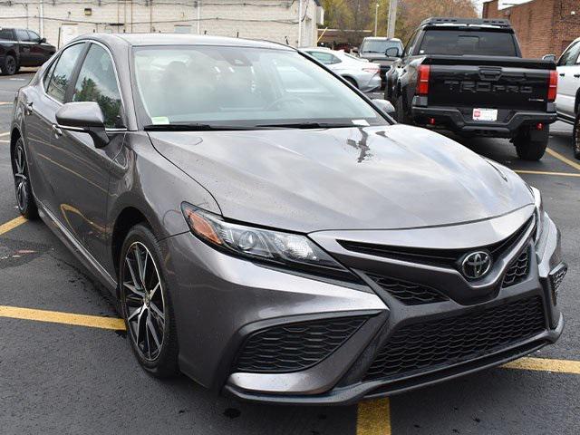 2024 toyota camry le