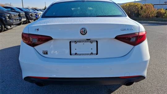 2022 Alfa Romeo Giulia