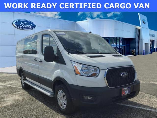 2022 ford transit-250 base