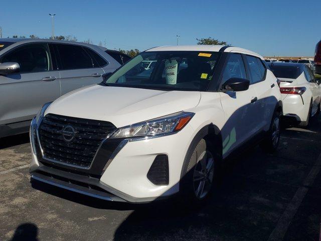 2021 nissan kicks s