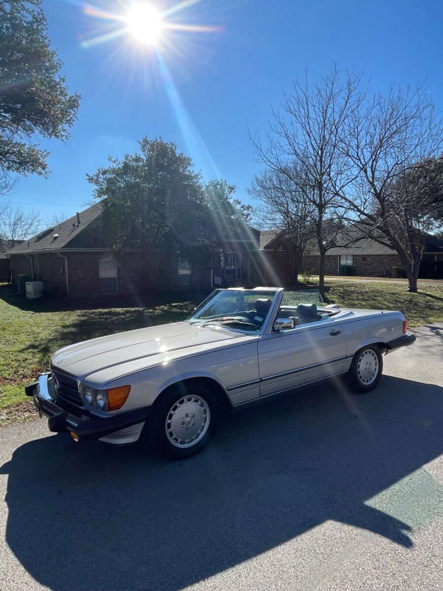 silver 1987 mercedes-benz 560sl 5.6l v8 automatic available now!