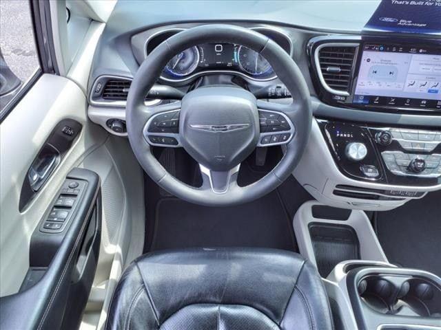 2022 chrysler pacifica touring l in frankfort, illinois