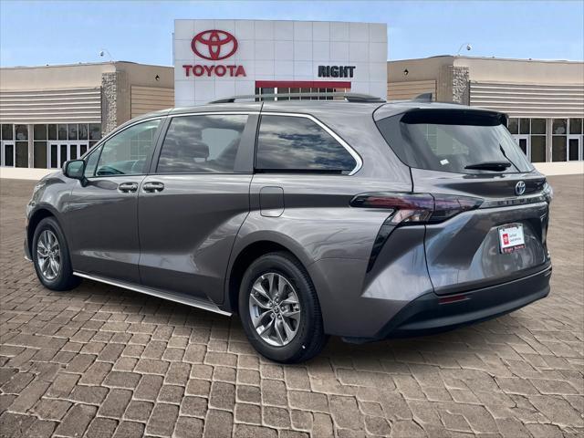 2023 toyota sienna le