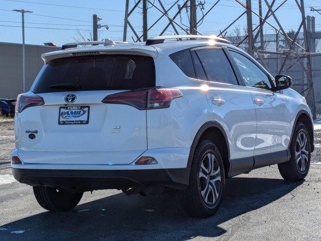 2016 toyota rav4 le