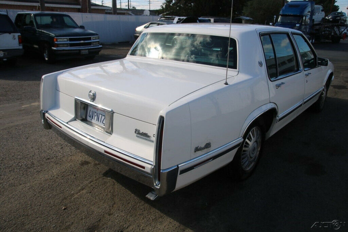 1992 cadillac sedan diville automatic 8 cylinder no reserve