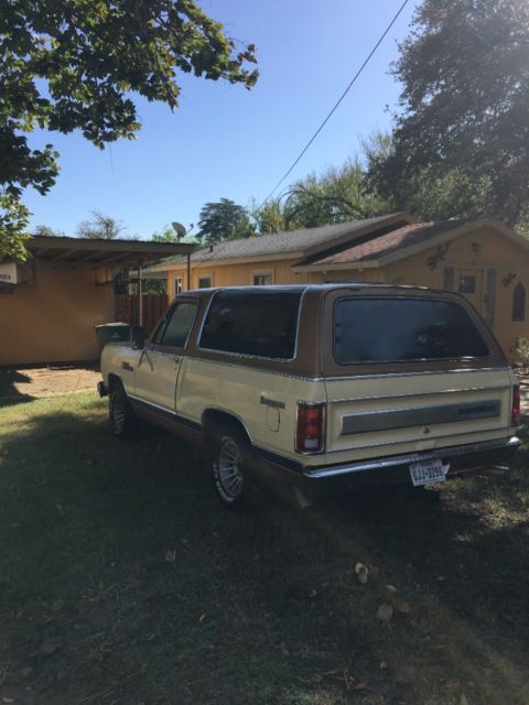 1985 dodge prospector