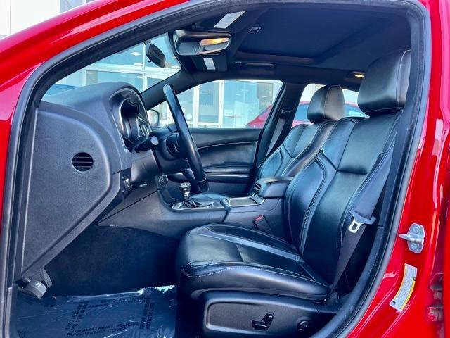 2020 dodge charger sxt