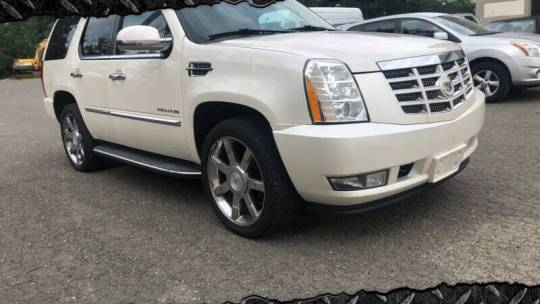 2011 cadillac escalade luxury