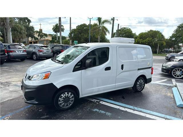 2019 nissan nv s